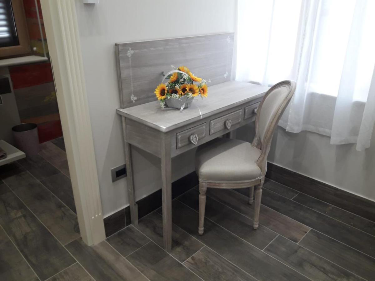 Veronica'S B&B Лезина Экстерьер фото